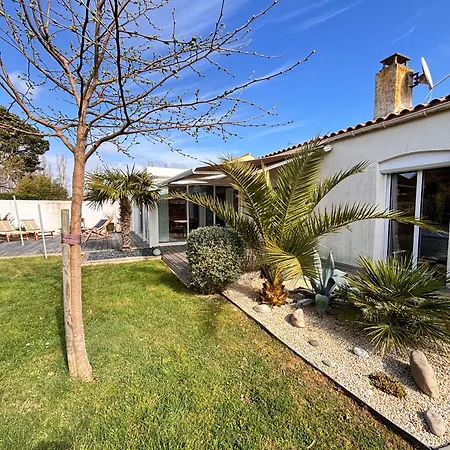 Maison Avec Jardin Clos Et Veranda - Fr-1-197-643 Holiday home *