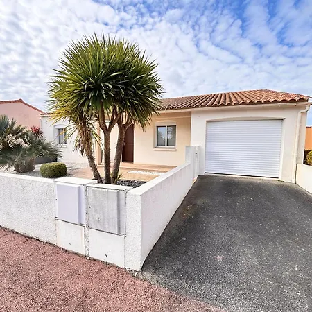 Maison Avec Jardin Clos Et Veranda - Fr-1-197-643 Holiday home Les Sables-d'Olonne